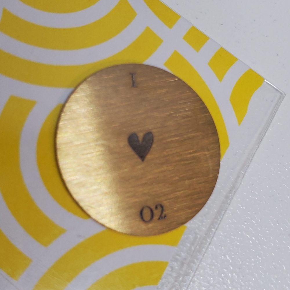 Origami Owl - I <3 02 round plate